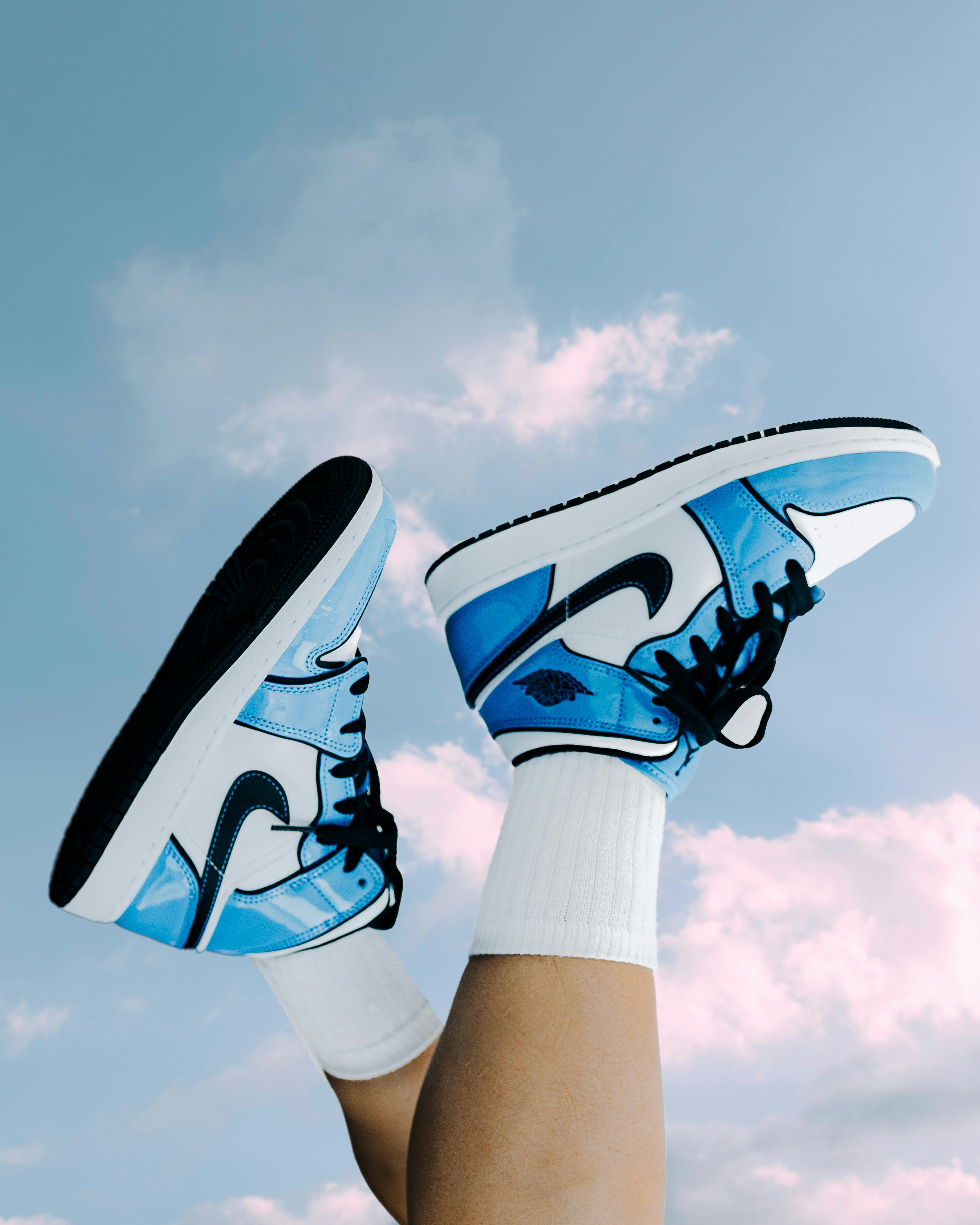uncloud - water-free foam shoe cleaner